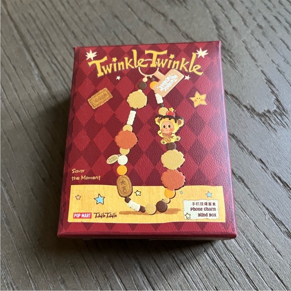 Twinkle Twinkle MACARON MOMENT Savor The Moment Beaded Phone Charm AUTHENTIC NIB - Picture 2 of 10